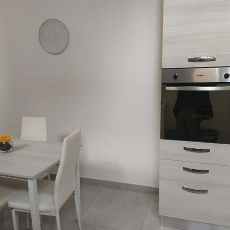 Bertie'S Mondello Apartment Палермо Екстериор снимка